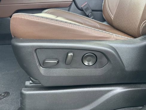 Used 2023 Chevrolet Tahoe High Country image 19