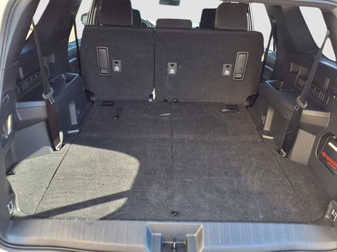 Used 2025 Toyota 4Runner SR5 image 39