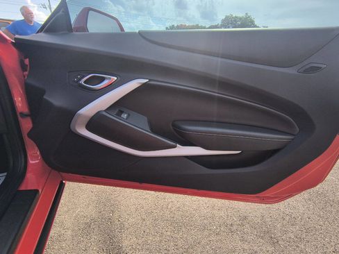 Used 2020 Chevrolet Camaro LT w/ RS Package image 17