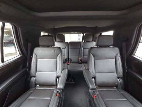 Used 2021 Chevrolet Tahoe High Country w/ Premium Package image 18