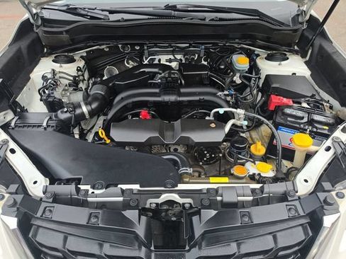 Used 2018 Subaru Forester 2.5i Touring AWD/4WD image 24