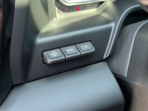 Used 2024 GMC Sierra 2500 Denali Ultimate AWD/4WD image 16