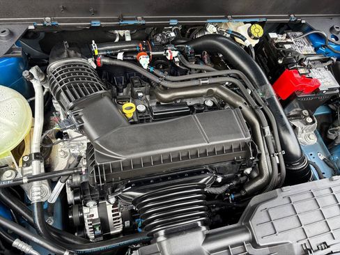 Used 2025 Ford Maverick XLT w/ XLT Luxury Package image 14