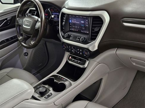 Used 2020 GMC Acadia SLT image 33