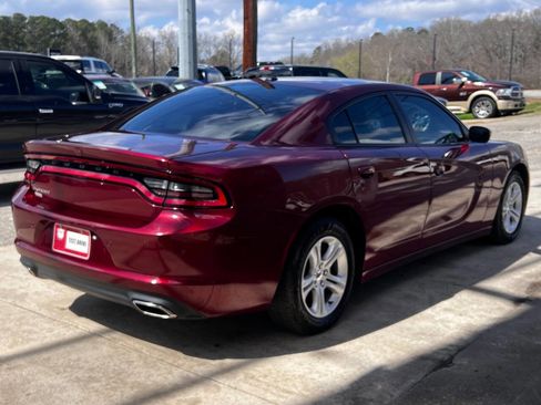 Used 2021 Dodge Charger SXT w/ Leather Interior Group image 6