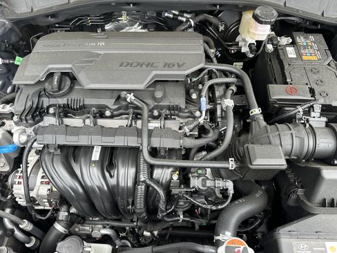 Used 2025 Hyundai Kona SEL FWD image 10
