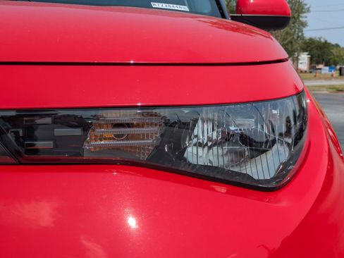 Used 2024 Kia Soul LX w/ Option Group 015 FWD image 28