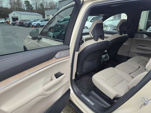 Certified 2025 Volvo EX90 Ultra image 17