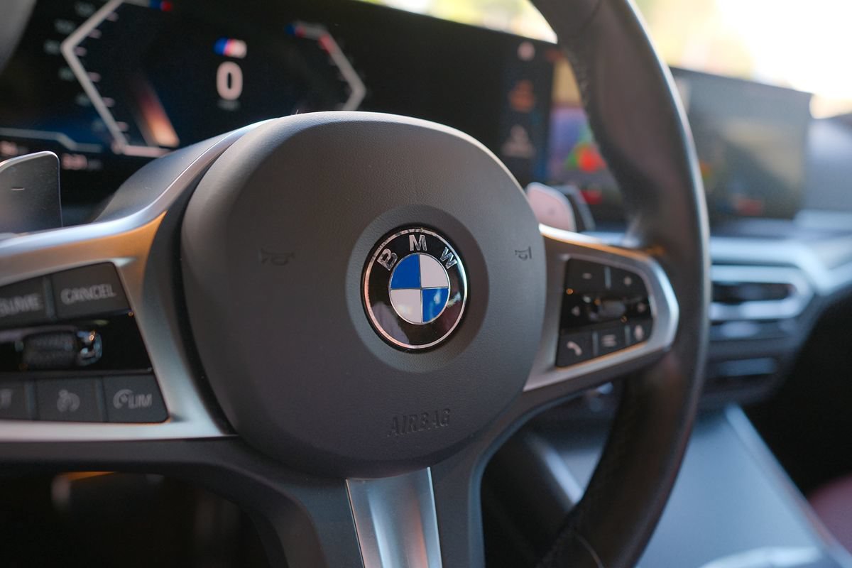 Used 2024 BMW 330i Sedan w/ M Sport Package RWD image 53