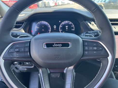New 2026 Jeep Grand Cherokee L Limited AWD/4WD image 15