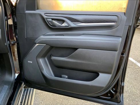 Used 2021 GMC Yukon Denali w/ Denali Ultimate Package image 22