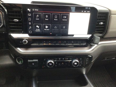 Used 2022 GMC Sierra 1500 SLT image 13