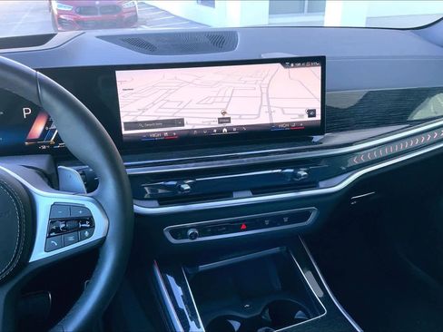 Used 2025 BMW X5 xDrive40i image 6