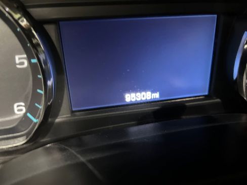 Used 2018 Chevrolet Silverado 1500 High Country image 25