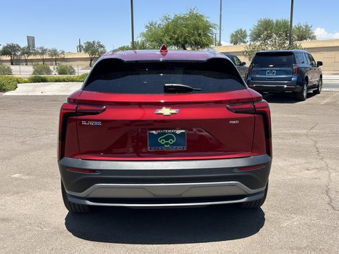 Used 2024 Chevrolet Blazer EV LT AWD/4WD image 4