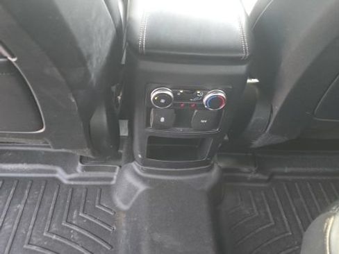 Used 2020 Ford Explorer XLT w/ Equipment Group 202A AWD/4WD image 22