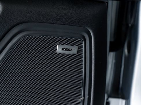 Certified 2026 Porsche Macan AWD/4WD image 14