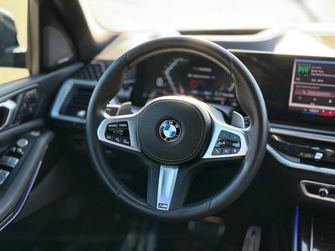 Certified 2024 BMW X7 xDrive40i w/ M Sport Package image 13