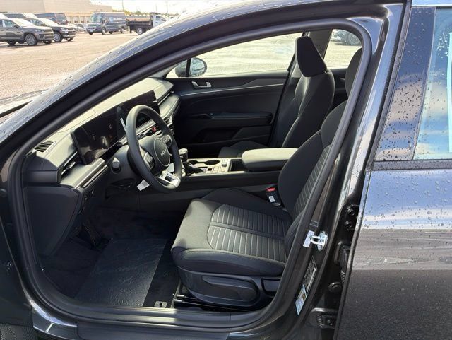 New 2026 Kia K5 LXS FWD image 11