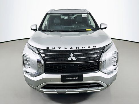 Used 2023 Mitsubishi Outlander SEL 40th Anniversary image 2
