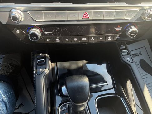 Used 2024 Kia Telluride SX X-Line AWD/4WD image 29