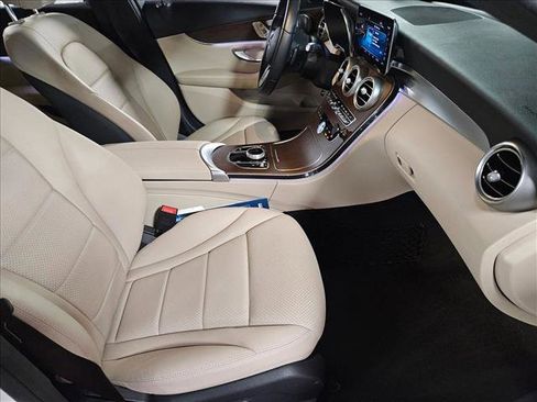Used 2021 Mercedes-Benz C 300 Sedan image 21