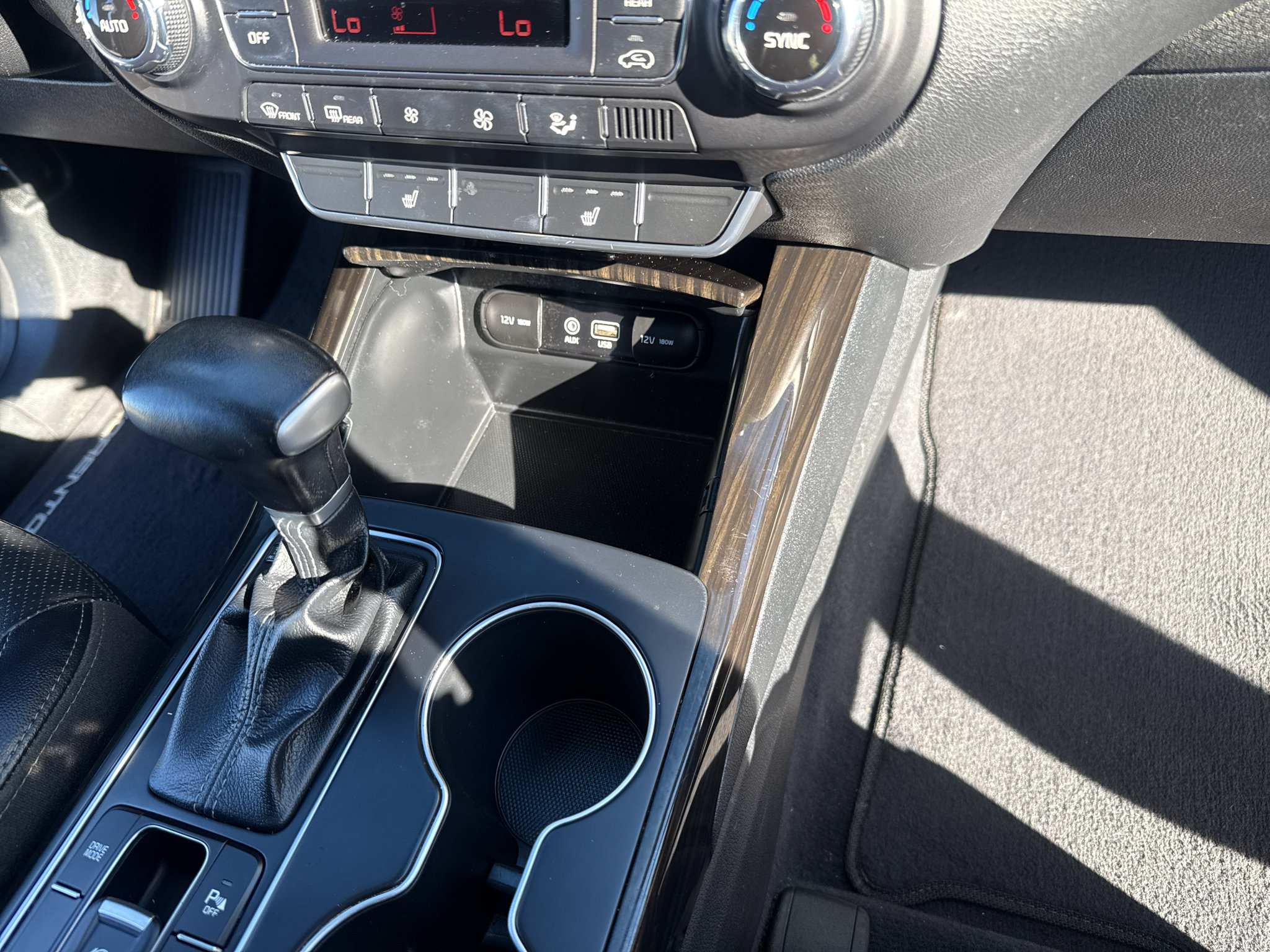 Used 2020 Kia Sorento EX FWD image 21