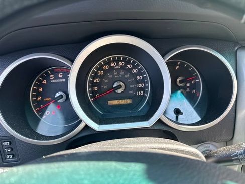 Used 2007 Toyota 4Runner Limited AWD/4WD image 3