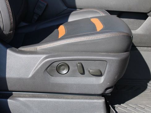 Used 2024 GMC Sierra 2500 AT4 w/ AT4 Premium Plus Package image 20