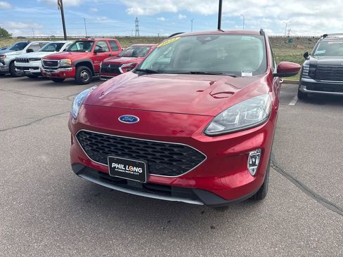Used 2022 Ford Escape SEL w/ Technology Package AWD/4WD image 4
