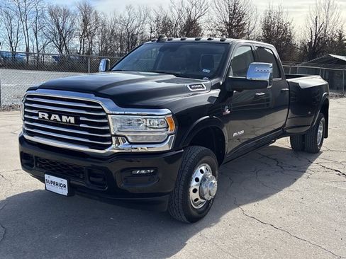Used 2024 RAM 3500 Limited w/ Safety Group image 11