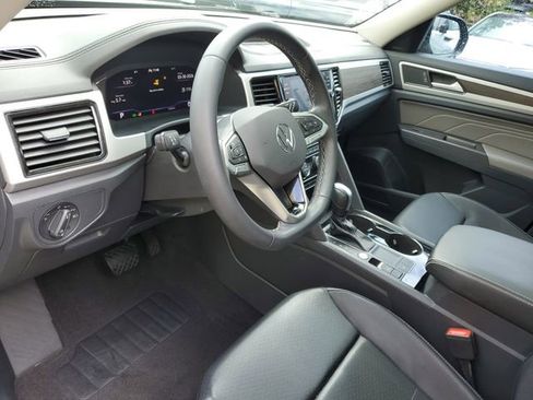Used 2022 Volkswagen Atlas SE w/ Panoramic Sunroof Package image 20