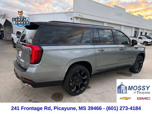 Used 2026 GMC Yukon XL Denali w/ Denali Reserve Package image 6