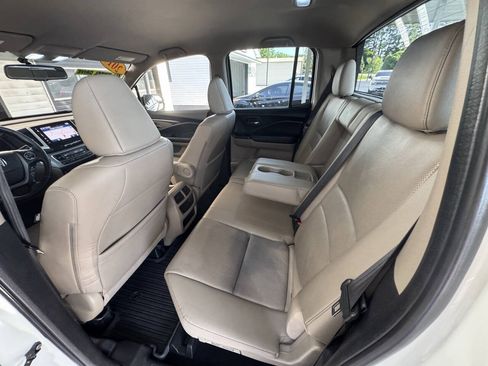 Used 2017 Honda Ridgeline RTL-T image 35