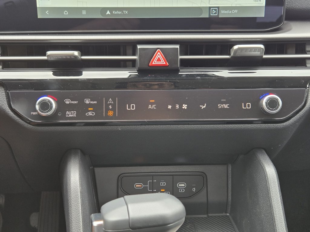 New 2026 Kia Sportage SX FWD image 16