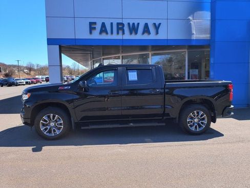 Used 2024 Chevrolet Silverado 1500 RST w/ Z71 Off-Road Package AWD/4WD image 5