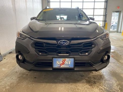 Used 2024 Subaru Crosstrek 2.0i Premium image 4