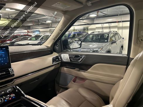 Used 2023 Lincoln Navigator L Reserve image 25
