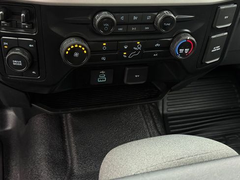 Used 2024 Ford F250 XLT image 48