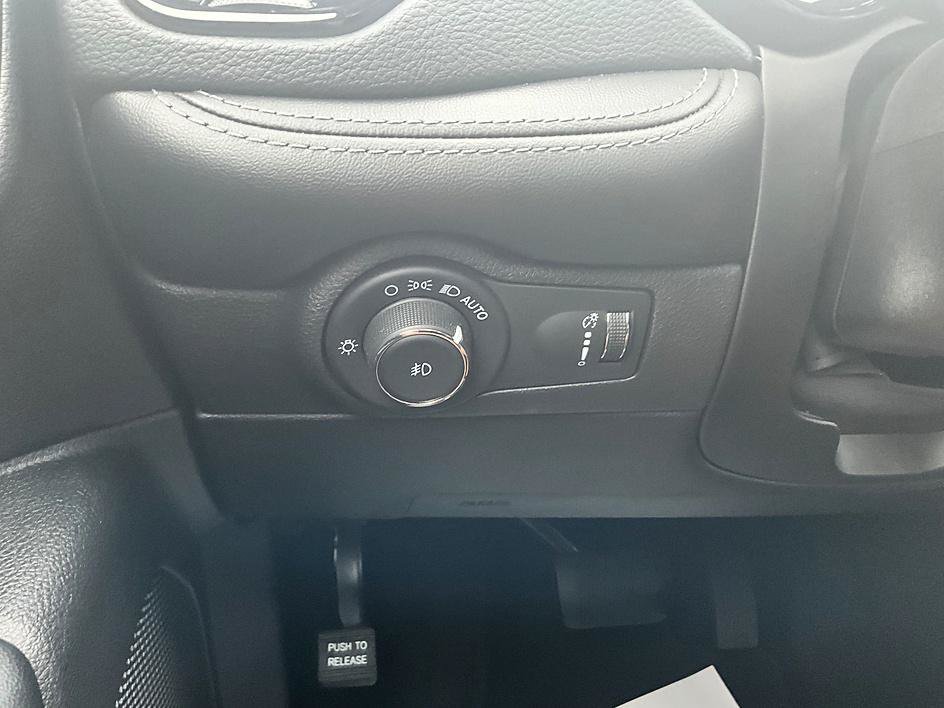 Used 2022 Dodge Durango GT AWD/4WD image 18