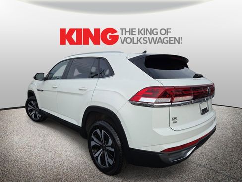 Certified 2024 Volkswagen Atlas Cross Sport SE image 6