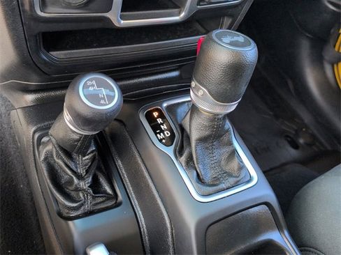 Used 2021 Jeep Wrangler Unlimited Sport image 24