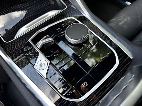 New 2027 BMW X6 xDrive40i AWD/4WD image 19