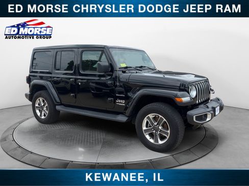 Used 2022 Jeep Wrangler Unlimited Sahara w/ LED Lighting Group AWD/4WD image 7