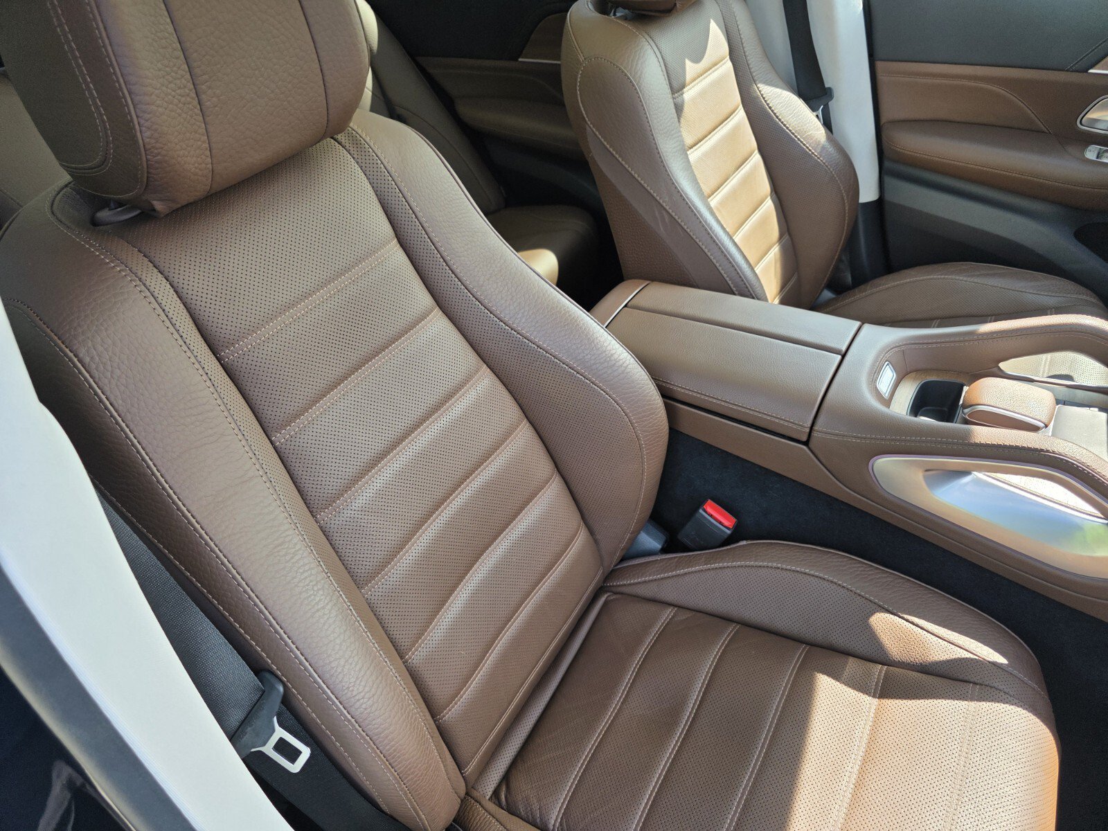 Used 2024 Mercedes-Benz GLE 450 4MATIC image 25