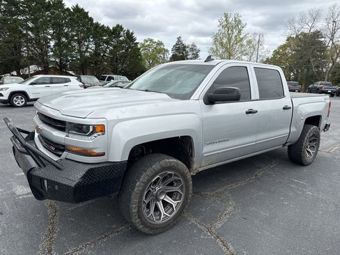 Used 2018 Chevrolet Silverado 1500 LT w/ All Star Edition image 2