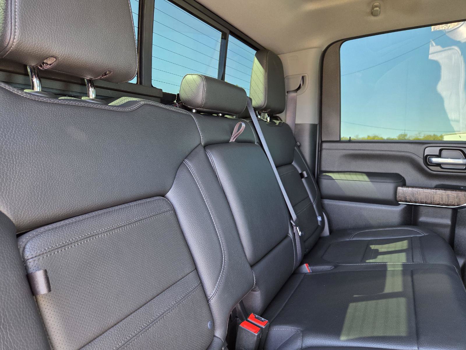 Used 2022 GMC Sierra 2500 Denali w/ Denali Ultimate Package AWD/4WD image 37