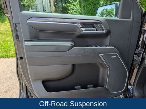Used 2023 Chevrolet Silverado 1500 LTZ AWD/4WD image 35