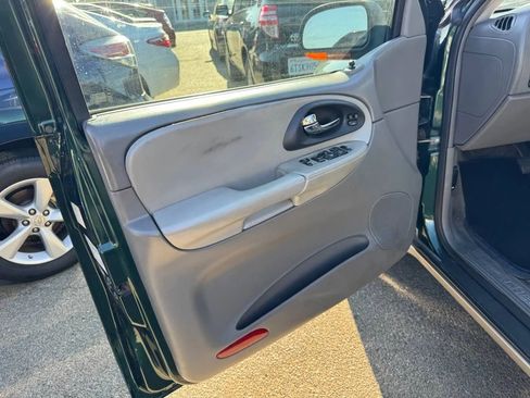 Used 2005 Chevrolet TrailBlazer LT image 9