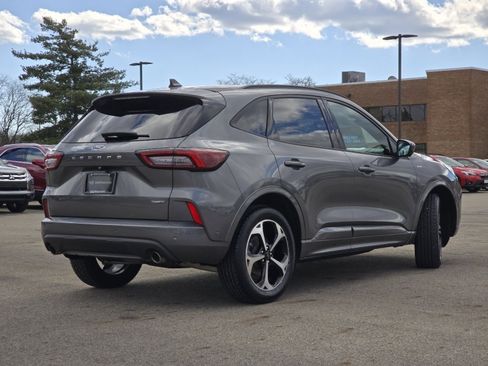 Used 2023 Ford Escape ST-Line Elite w/ Premium Technology Package image 18